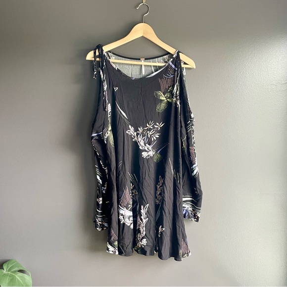 Free People Women Black Floral Printed Cold Shoulder Tunic Dress Size XS - Picture 2 of 7